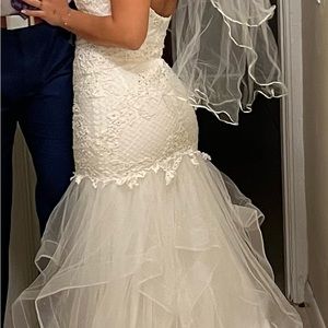 Camille La Vei Wedding dress
